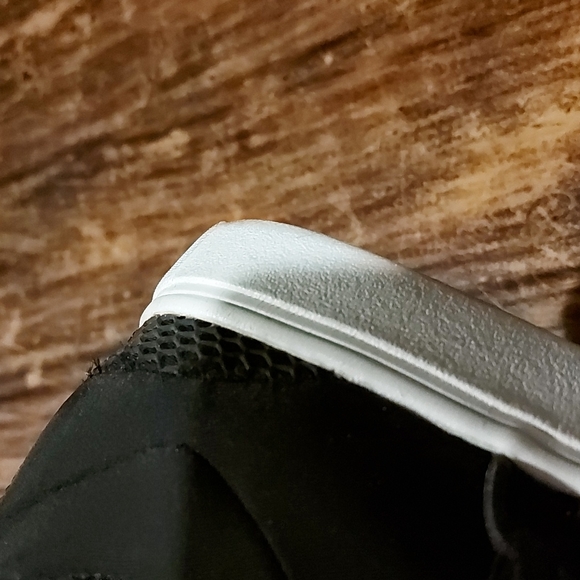 BRASH Sneaker - Picture 3 of 6